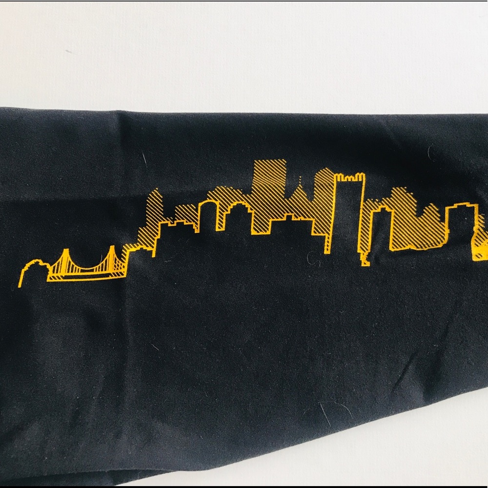 Lululemon Pittsburgh Skyline Wunder Unders NWOT